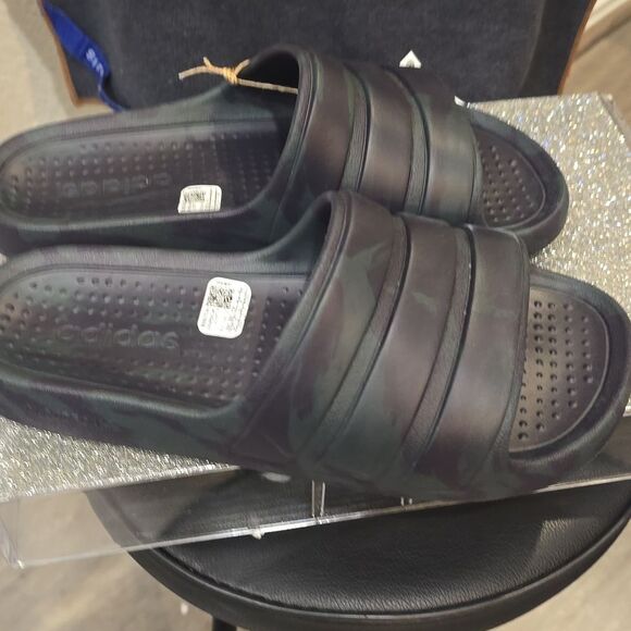 Adidas Flow Slide Sandals- Carbon/Aurora Black